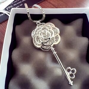 Women’s Key Pendant Necklace Cubic Zirconia Long Chain Key Pendant Necklace